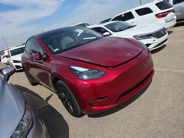 Used 2024 Tesla Model Y Long Range AWD/4WD image 1