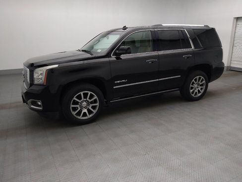 Used 2015 GMC Yukon Denali w/ Touring Package AWD/4WD image 2
