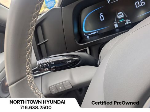 Used 2025 Hyundai Elantra Sport FWD image 27