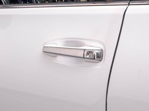 Used 2015 Lexus GX 460 image 35