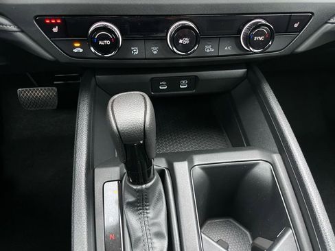 Certified 2025 Honda Accord SE image 18