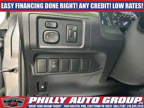 Used 2013 Lexus CT 200h image 24