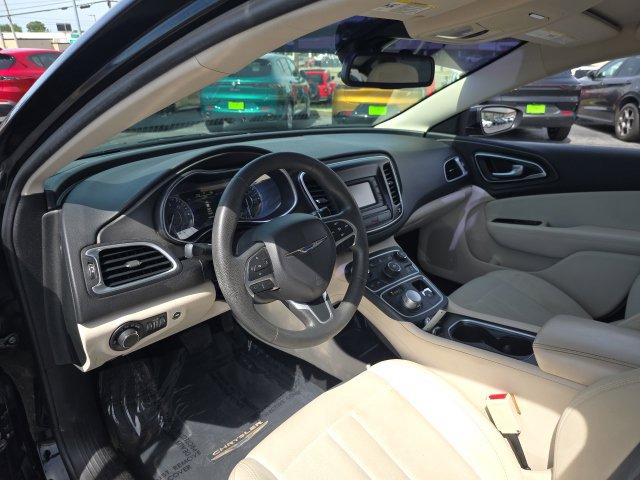 Used 2016 Chrysler 200 Limited FWD image 14