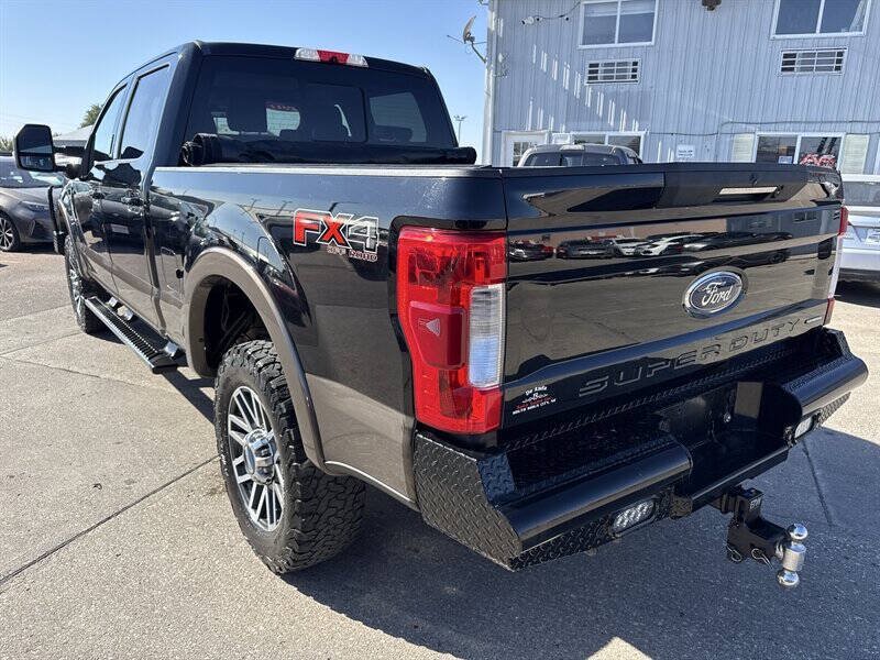 Used 2017 Ford F250 Lariat w/ Lariat Ultimate Package AWD/4WD image 5