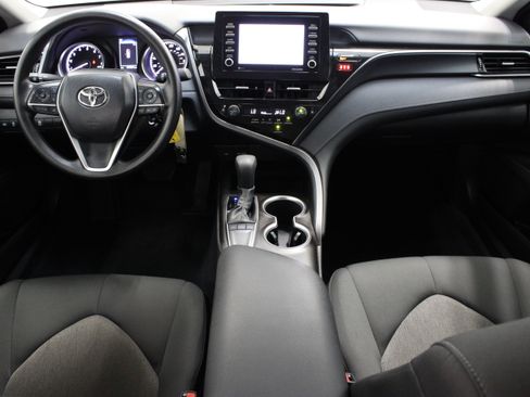 Used 2024 Toyota Camry LE FWD image 27