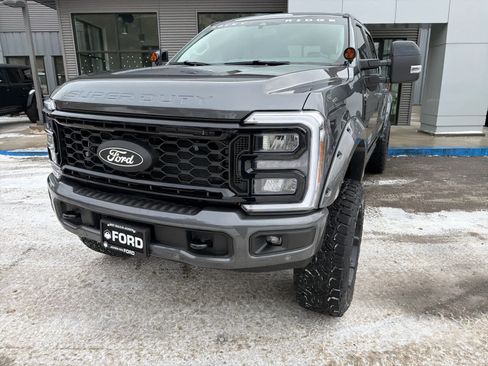 New 2026 Ford F250 Lariat w/ Black Appearance Package image 48