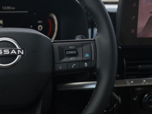 New 2026 Nissan Pathfinder SL AWD/4WD image 9