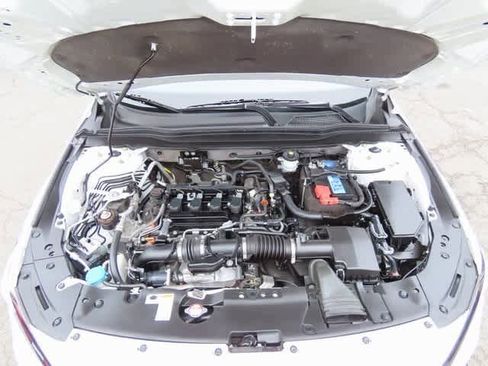 Certified 2022 Honda Accord Sport image 9