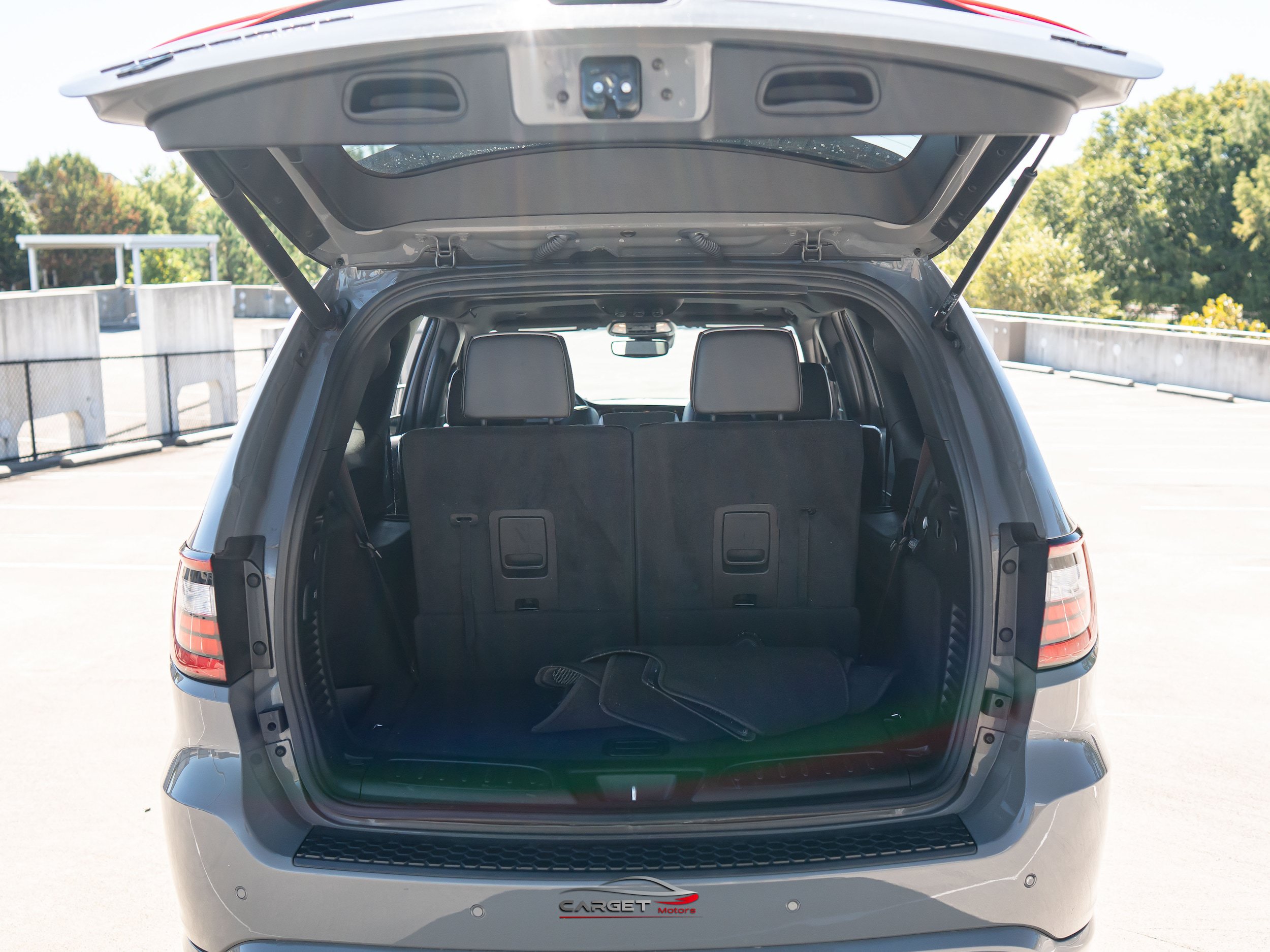 Used 2023 Dodge Durango R/T w/ Tow 'N Go Package AWD/4WD image 47