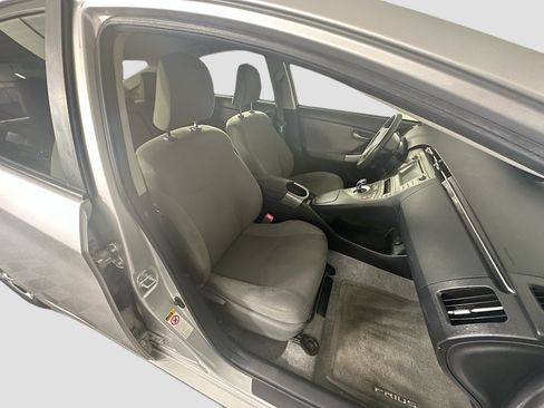 Used 2013 Toyota Prius Two FWD image 27