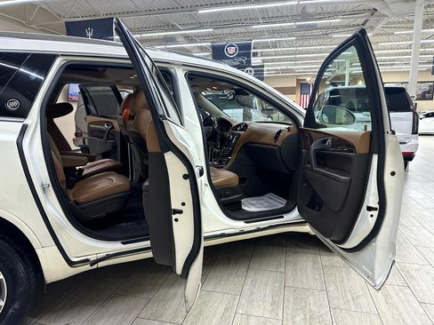 Used 2015 Buick Enclave Leather image 12