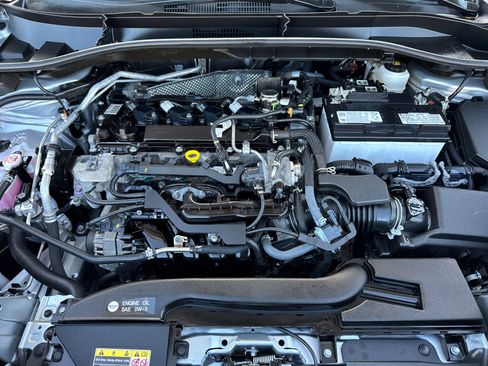 Certified 2024 Toyota Corolla Cross L image 8