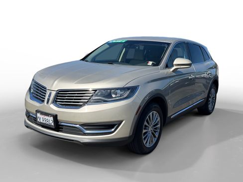 Used 2017 Lincoln MKX Select w/ Select Plus Package AWD/4WD image 1
