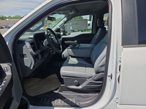 New 2024 Ford F350 XL w/ XL Chrome Package image 14