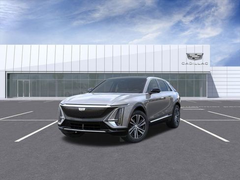 New 2026 Cadillac Lyriq Premium Luxury w/ LPO, Floor Liner Package AWD/4WD image 8