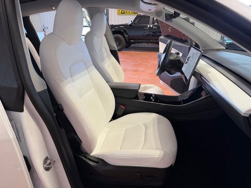 Used 2020 Tesla Model Y Long Range AWD/4WD image 25