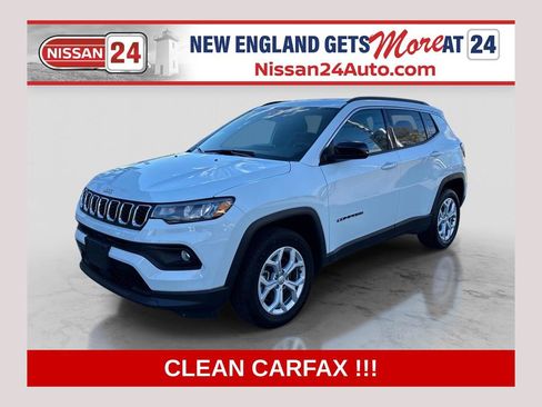 Used 2024 Jeep Compass Latitude AWD/4WD image 1
