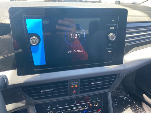 New 2025 Volkswagen Jetta SE image 26