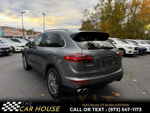 Used 2017 Porsche Cayenne S image 11