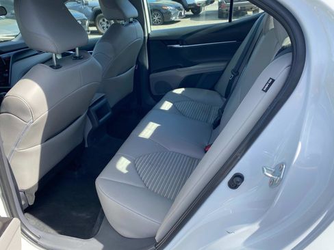 Used 2023 Toyota Camry SE image 18