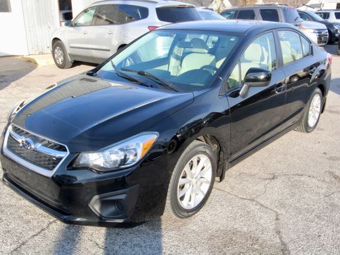 Used 2012 Subaru Impreza 2.0i Premium w/ All-Weather Pkg image 2