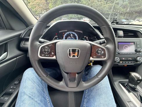 Used 2020 Honda Civic LX image 17