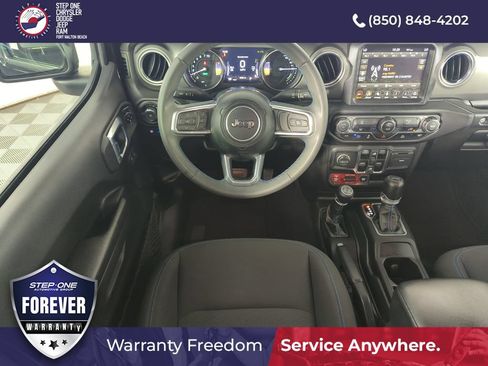 Used 2023 Jeep Wrangler Unlimited Rubicon 4xe AWD/4WD image 13