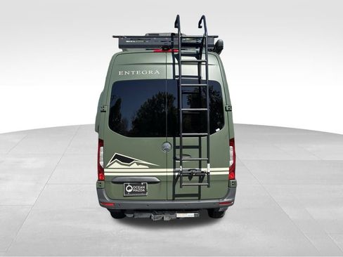 Used 2023 Mercedes-Benz Sprinter 2500 image 5