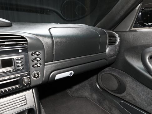 Used 2003 Porsche 911 Carrera 4 AWD/4WD image 58