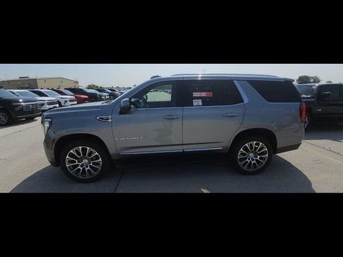 Used 2025 GMC Yukon Denali AWD/4WD image 8