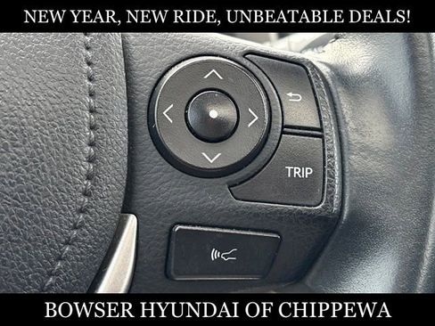 Used 2018 Toyota RAV4 Limited image 18