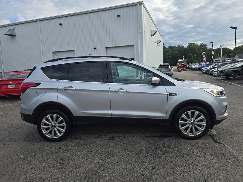 Used 2019 Ford Escape SEL AWD/4WD image 3