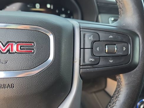 Used 2022 GMC Yukon SLT w/ SLT Luxury Package AWD/4WD image 19