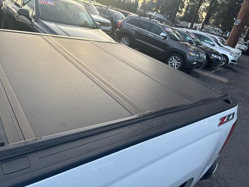 Used 2016 Chevrolet Silverado 1500 LTZ Z71 w/ LTZ Plus Package image 13