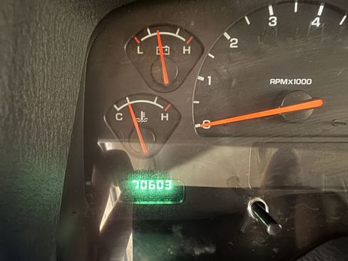 Used 2001 Dodge Durango R/T image 45