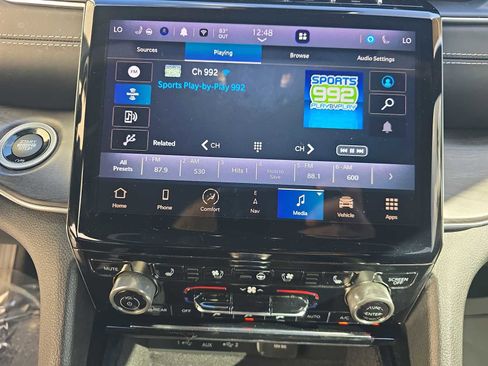 Used 2022 Jeep Grand Cherokee L Overland image 17