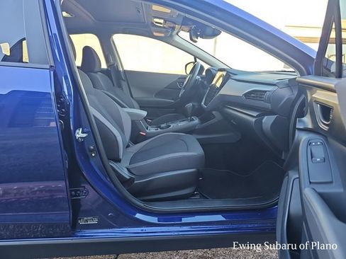 Used 2025 Subaru Crosstrek 2.0i Premium image 17