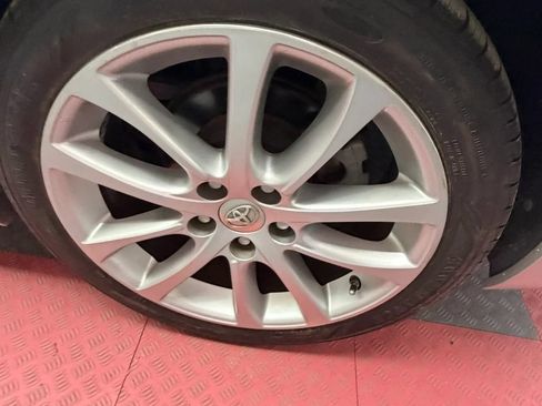 Used 2013 Toyota Avalon XLE Touring FWD image 32