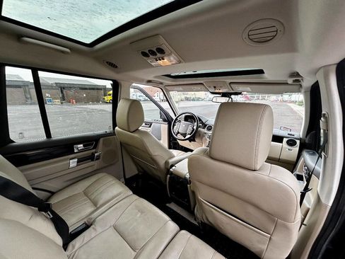 Used 2016 Land Rover LR4 HSE Silver Edition image 26