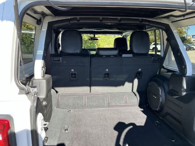 Used 2023 Jeep Wrangler Unlimited Sahara AWD/4WD image 32