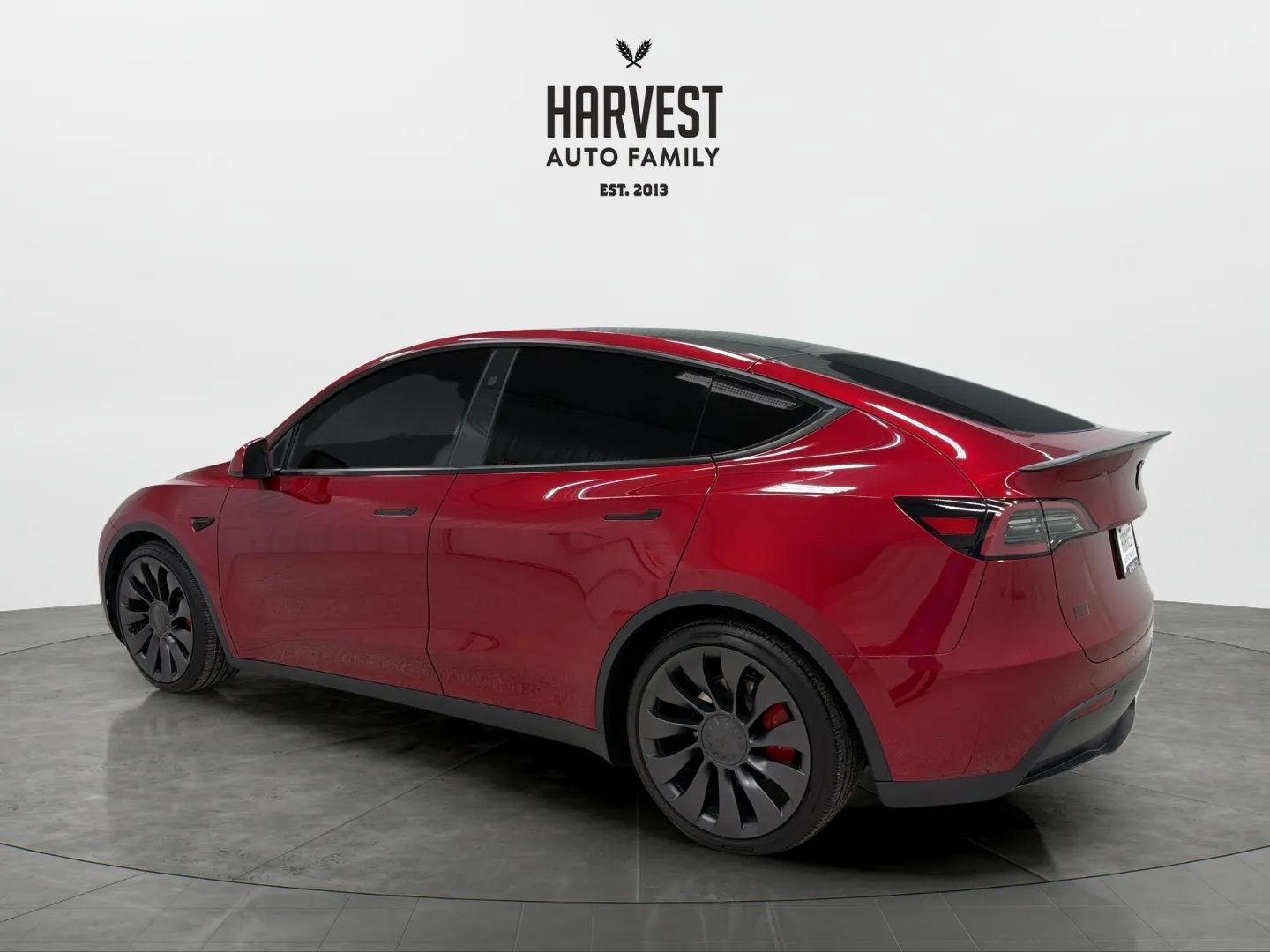 Used 2024 Tesla Model Y Performance AWD/4WD image 3