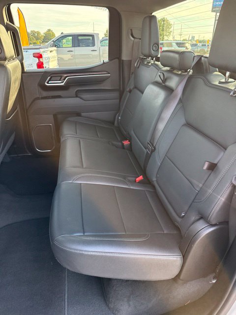 Used 2025 GMC Sierra 1500 SLT AWD/4WD image 23