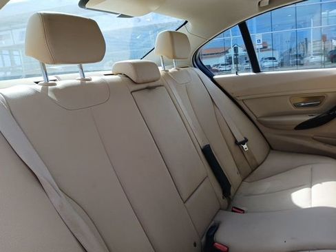 Used 2016 BMW 320i Sedan image 11