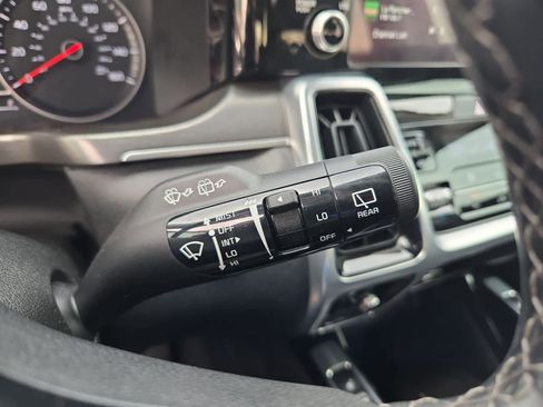 Certified 2022 Kia Sorento SX image 25