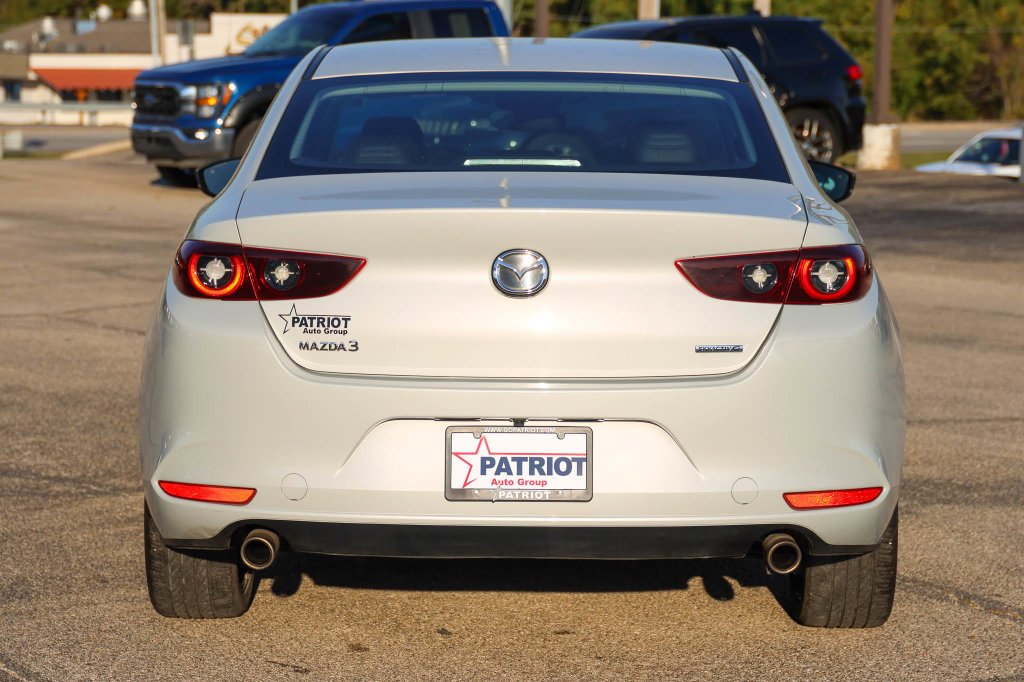 Used 2024 MAZDA MAZDA3 s FWD image 4