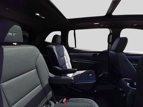 Used 2026 Buick Enclave Sport Touring w/ Power Package image 19