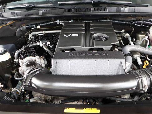 Used 2022 Nissan Frontier PRO-4X w/ Technology Package image 30