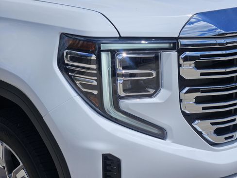 Used 2023 GMC Sierra 1500 Denali w/ Denali Reserve Package RWD image 25
