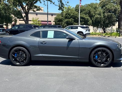 Used 2014 Chevrolet Camaro SS RWD image 2