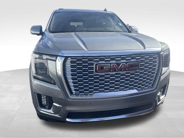 Used 2023 GMC Yukon XL Denali w/ Advanced Technology Package AWD/4WD image 22